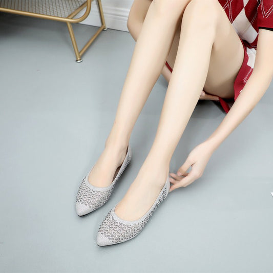 Funkelnde flache Schuhe aus Mesh-Strasssteinen