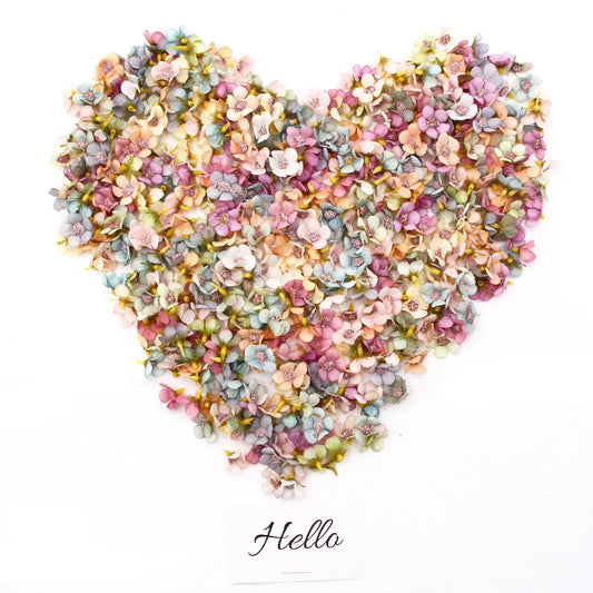 Mini fleurs de marguerite en soie multicolores pour décoration DIY, 50/100 pièces