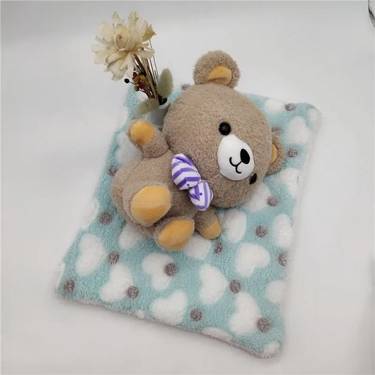 Gemütliches Winterbett für kleine Haustiere