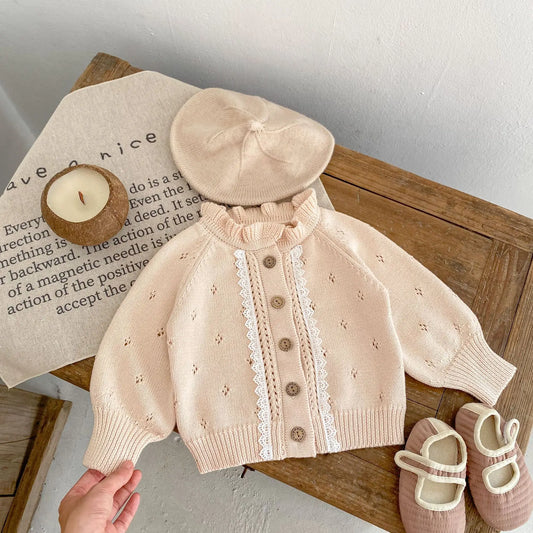 Herbstlicher Baby-Mädchen-Cardigan mit Spitze