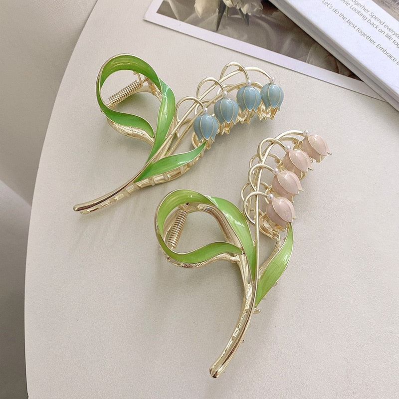 Pearl Lily of the Valley Hair Claw