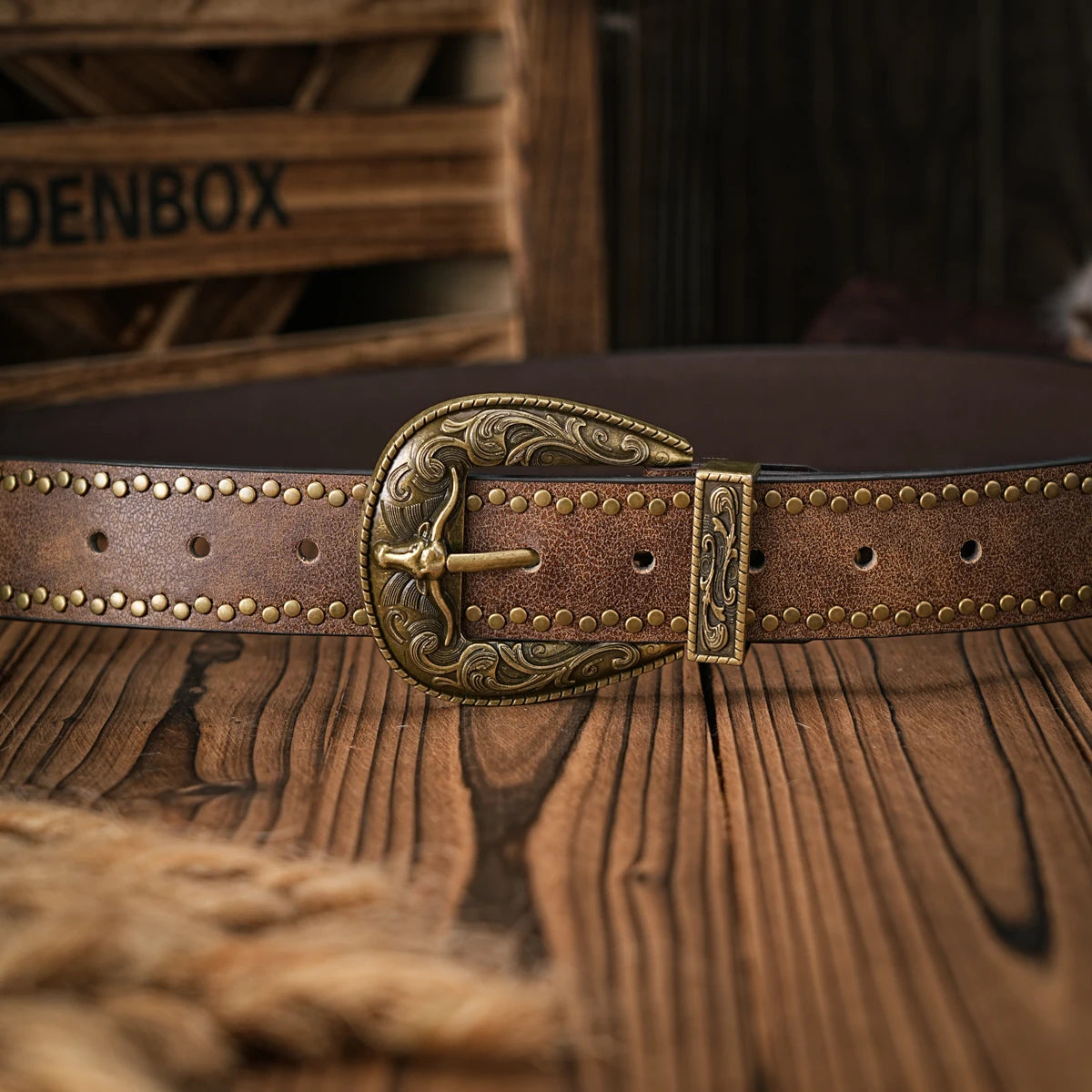 Ceinture Cowboy à Rivets Tressés - Cuir de Haute Qualité