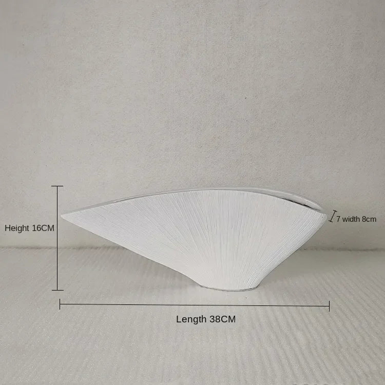 Vase nordique en résine en forme d'éventail