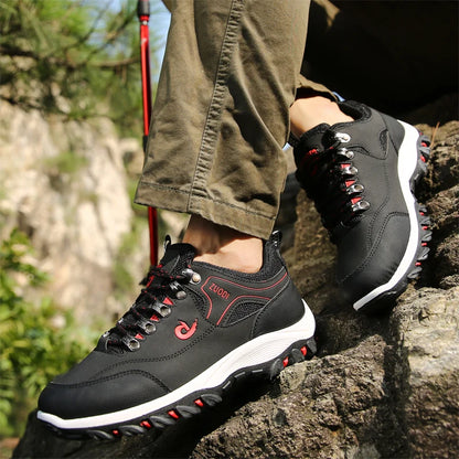 Men Travel Lightweight Hiking Sneakers