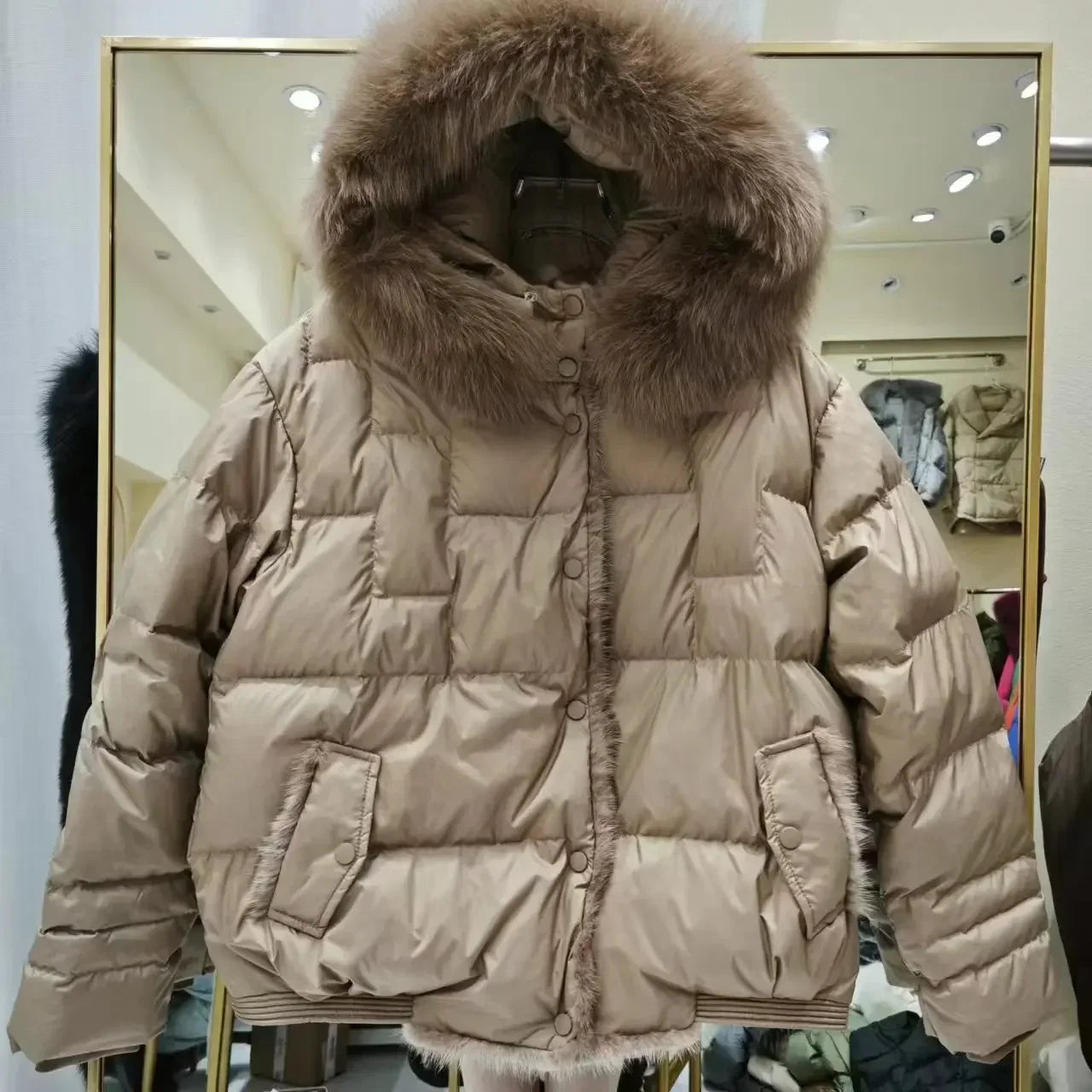 Veste à capuche en duvet de canard et fourrure de renard pour femme