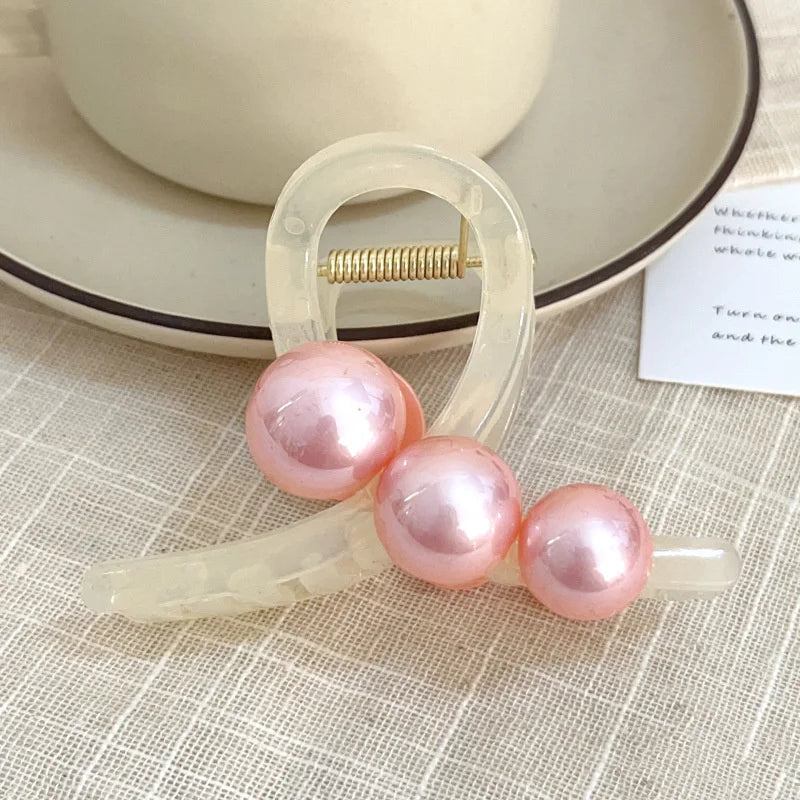 Pearl Crossing Hair Claw