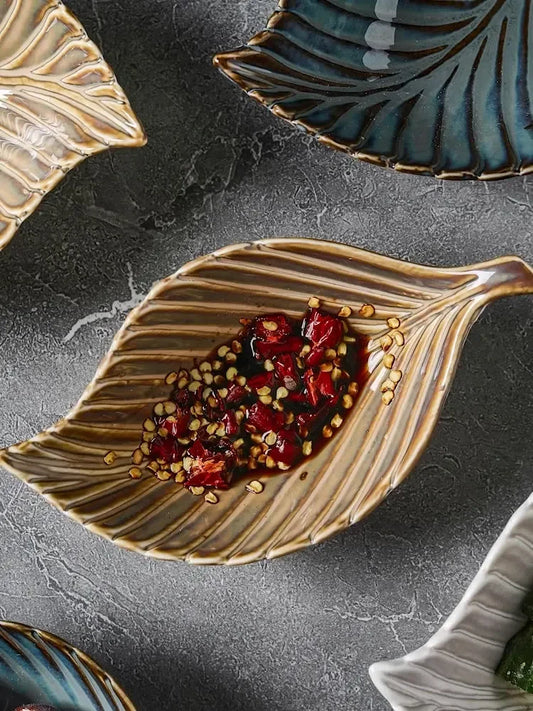 Plat de plateau de noix de feuille en céramique