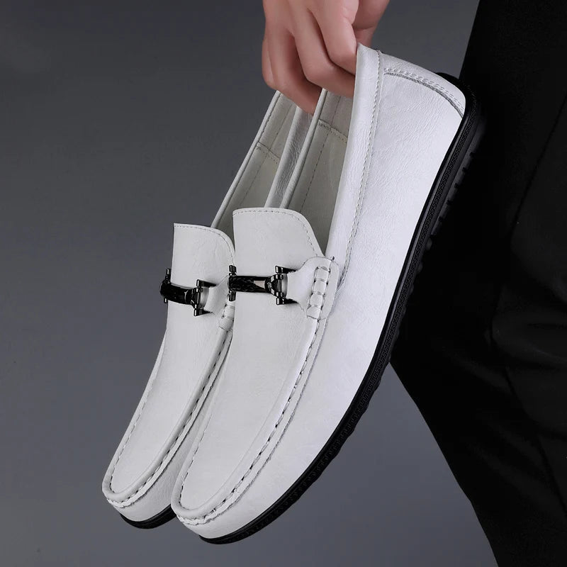 Flacher Herren-Loafer aus echtem Leder