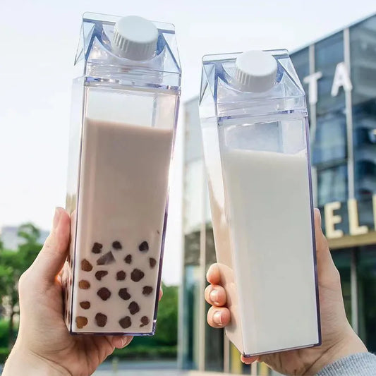 Bouteille d'eau en plastique de carton de lait en plastique