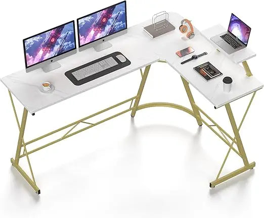 Bureau à domicile en forme de L avec rangement