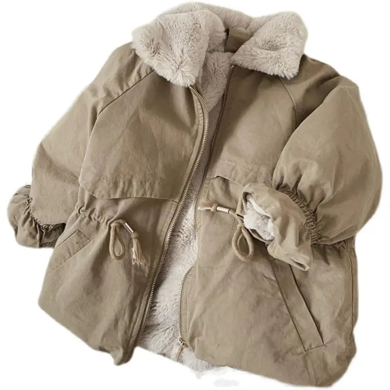 Gemütliche Parkas aus Lammwollmischung in Khaki