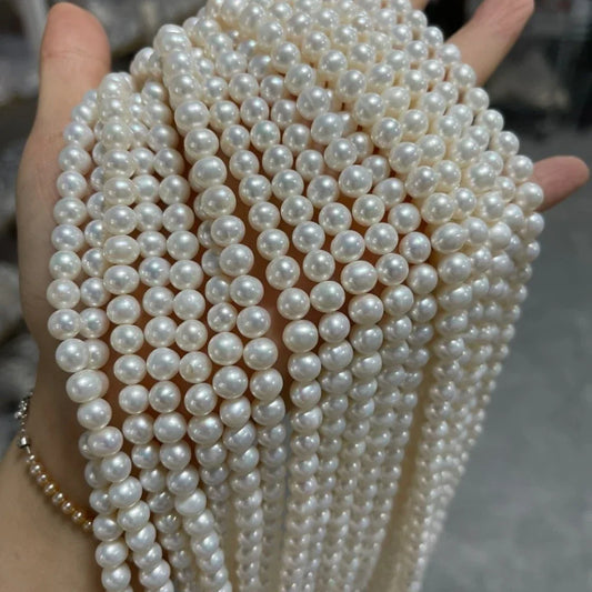 Pearl Lily of the Valley Hair Claw