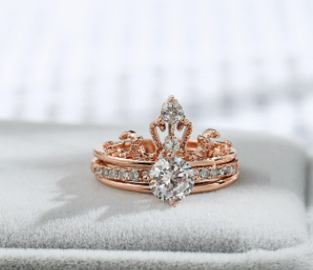 Elegant White Gold Gypsophila Crown Ring for Weddings
