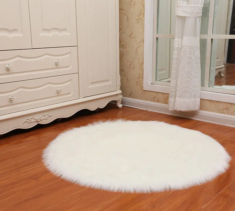 Cozy Faux Sheepskin Rug - White