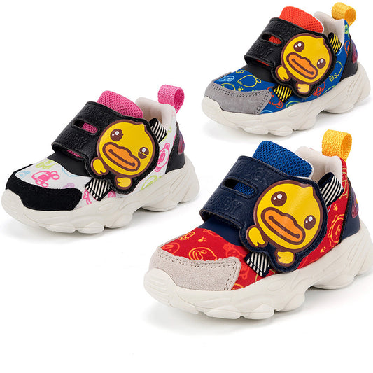 Entzückende Baby-Mädchen-Sneaker