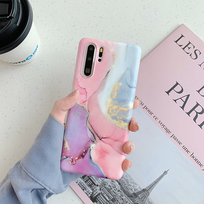 Elegance Meets Nature - Leaf-Inspired Phone Case