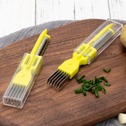 Efficient Fruit & Vegetable Peeler - Slice and Cut with Ease!