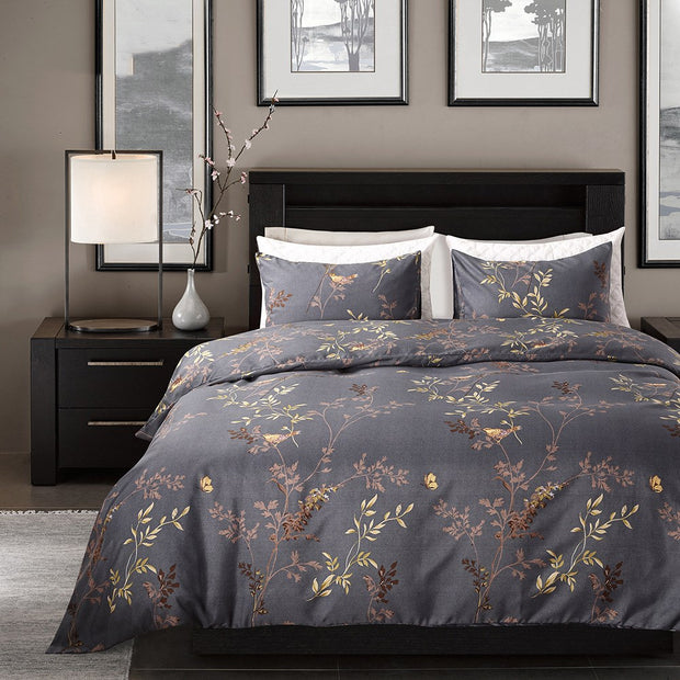 Luxury Double Duvet Cover Set - Bed Quilt Three-Piece Collection"