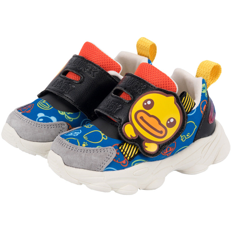 Entzückende Baby-Mädchen-Sneaker