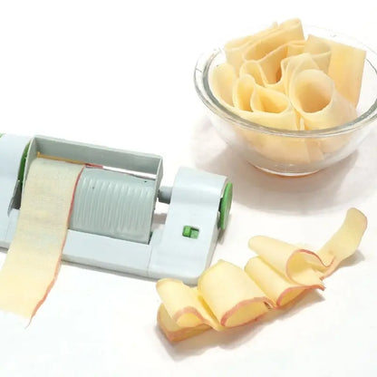 Kitchen multifunctional fruit slicer