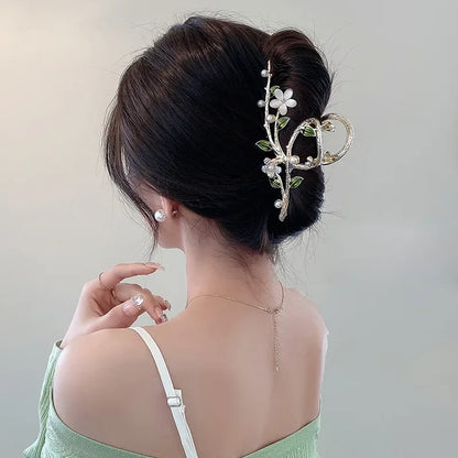 Bamboo Hair Crab, Tassel Hair Clip, Pearl Hair Crab, Women’s Hair Accessories, Elegant Hair Claw, Fashion Hair Clip, Bamboo Tassel Hair Claw, Pearl Tassel Hair Crab, Stylish Hair Claw for Women, Hair Accessories for Girls, Decorative Hair Clip, Luxury Pearl Hair Crab, Trendy Hair Claw, Bamboo Hair Accessory, Tassel Pearl Hair Clip