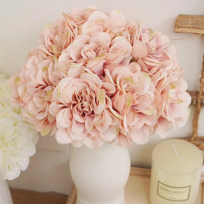 Fleurs de mariage de pivoines blanches élégantes - Décoration intérieure