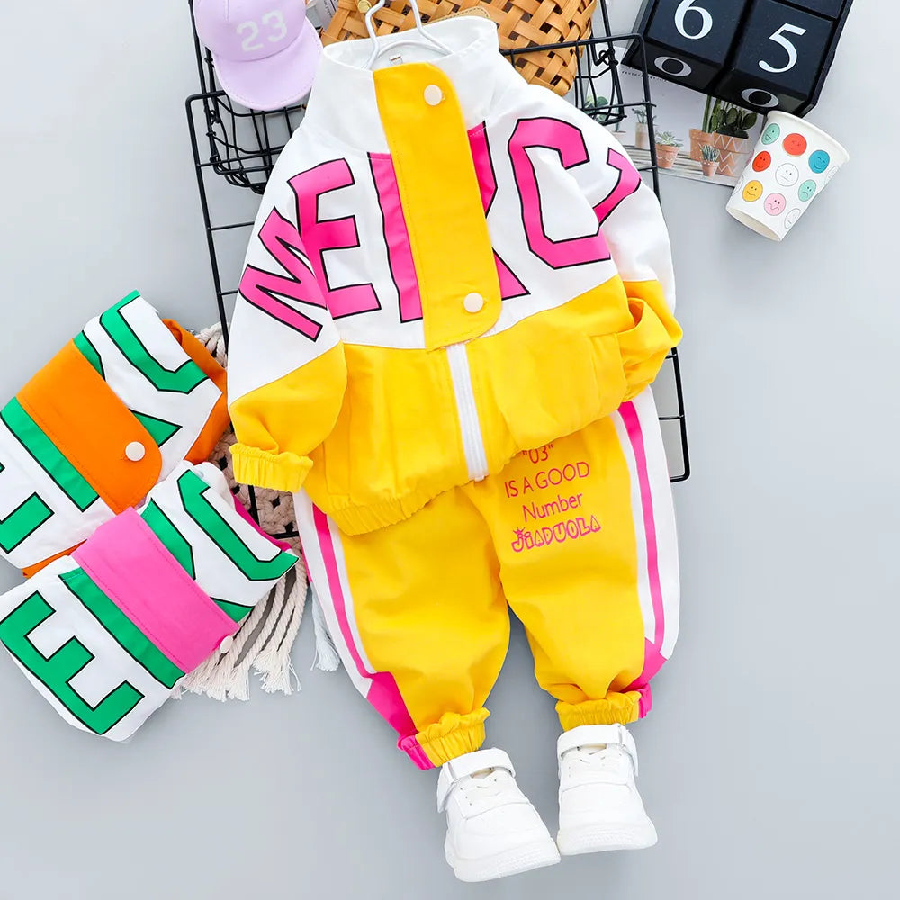 Lässiger Kinder-Trainingsanzug mit Reißverschluss-Outfit