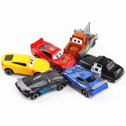 Modèle de voiture en métal moulé sous pression Pixar Cars 3 Lightning McQueen, Jackson Storm, Uncle Truck