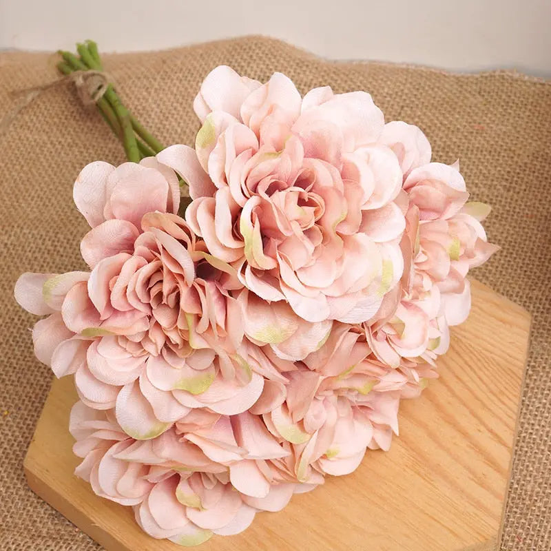 Fleurs de mariage de pivoines blanches élégantes - Décoration intérieure