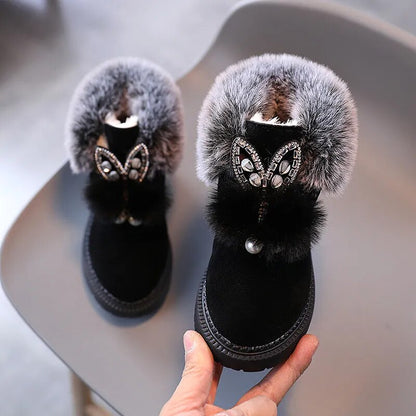 Winter-Mädchen-Prinzessin-Schneestiefel