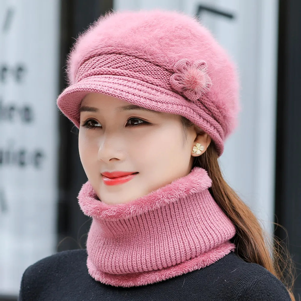 Women's Winter Hat & Scarf Set - Fur-Lined Knitted Cap with Faux Fur Flower