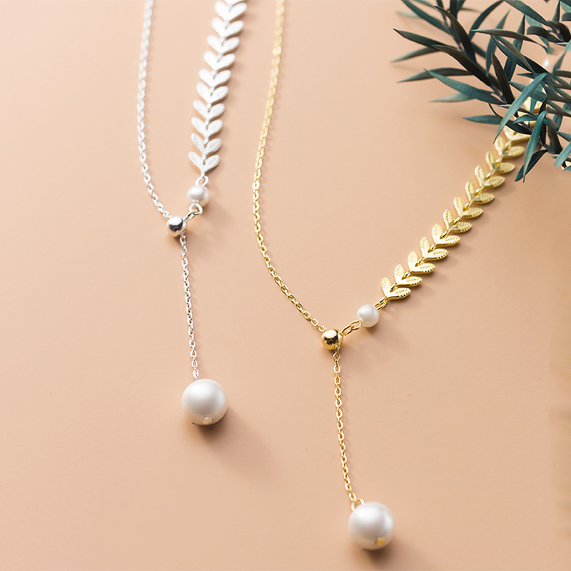 Leaf Pearl Pendant Necklace