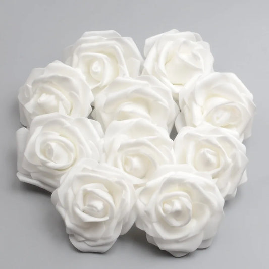 50 roses en mousse blanche de 6 cm