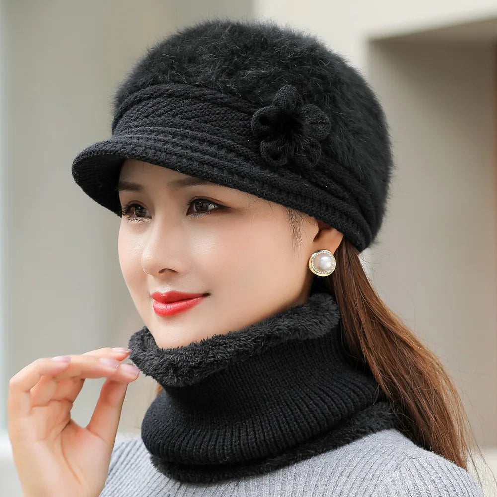 Women's Winter Hat & Scarf Set - Fur-Lined Knitted Cap with Faux Fur Flower