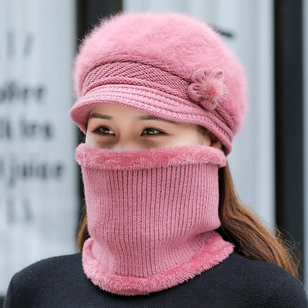 Women's Winter Hat & Scarf Set - Fur-Lined Knitted Cap with Faux Fur Flower