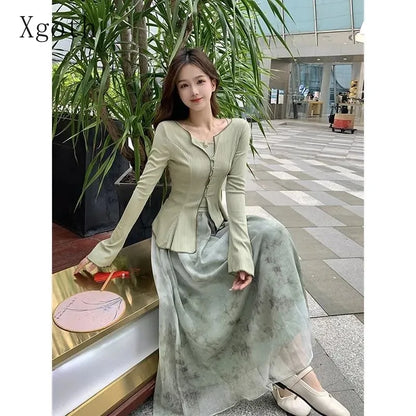 women's high-waisted cardigan t-shirt, high-waisted cardigan top, women's casual cardigan shirt, trendy high-waist t-shirt for women, stylish cardigan t-shirt, women's fashion high-waist top, high-waisted cardigan blouse, comfy women's cardigan shirt, high-waisted casual wear for women, modern women's cardigan tee