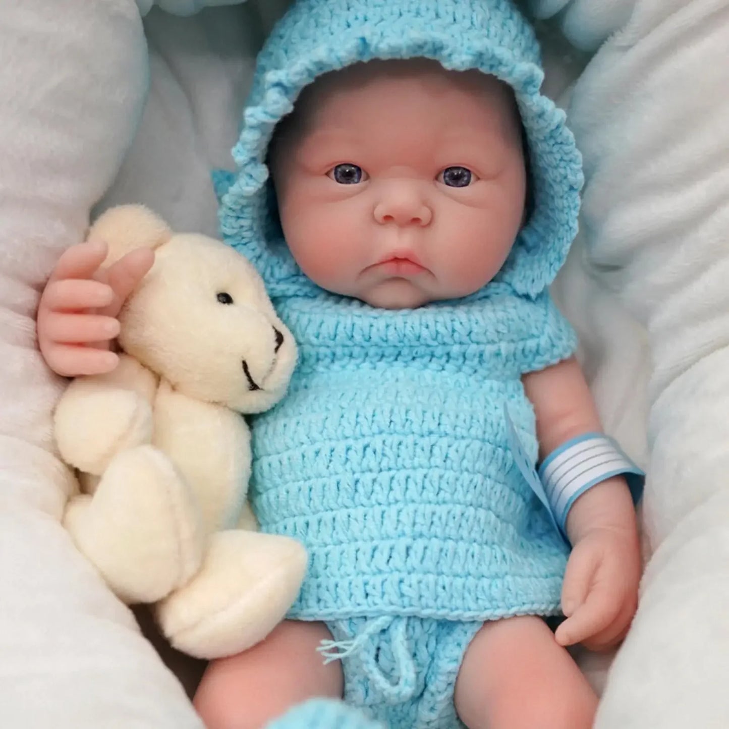 Poupée Reborn peinte à la main de 24 pouces