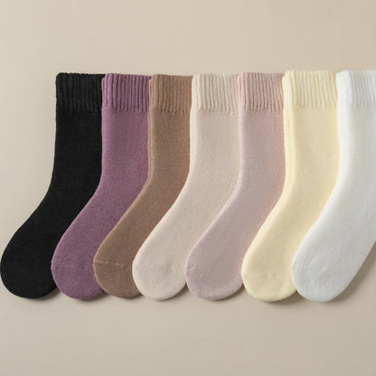 Plüschsocken aus Korallenfleece für Damen – rutschfeste, warme Bodensocken aus Strick