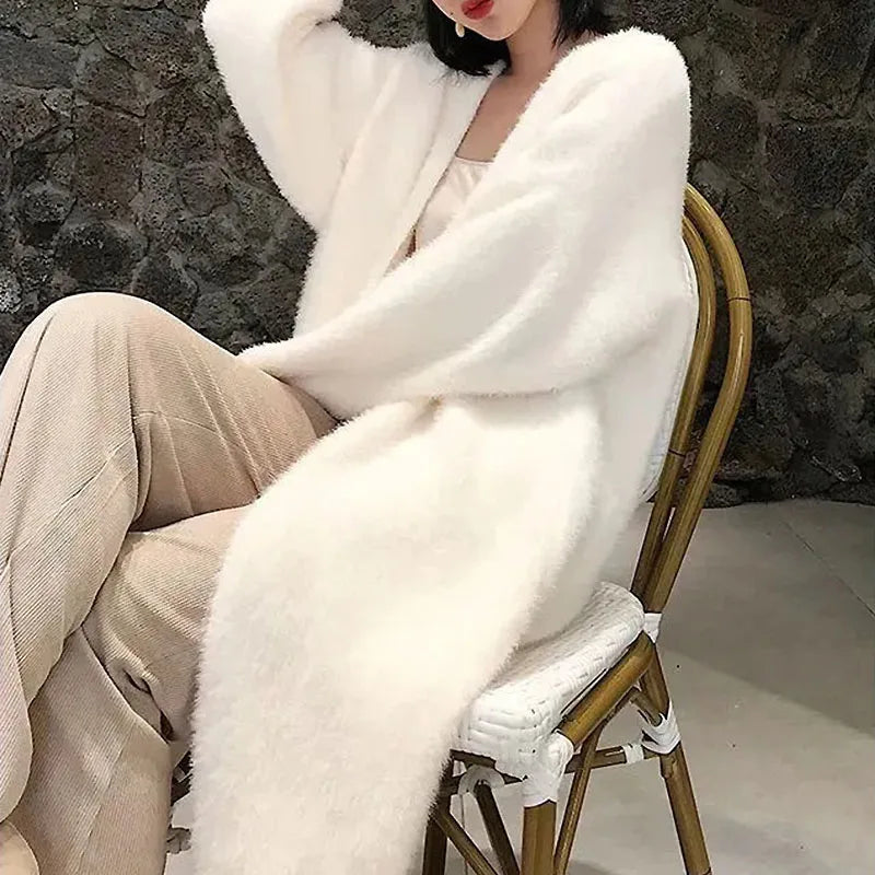 Ensemble de cardigan long blanc d'hiver confortable