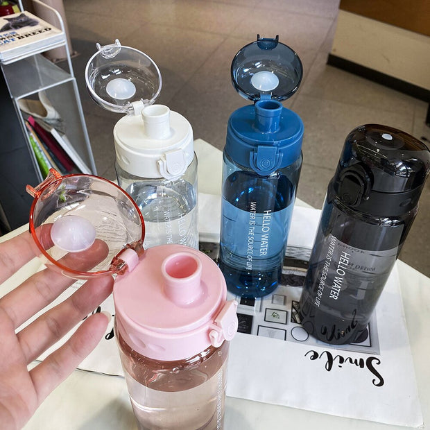 Portable 780ml Plastic Water Bottle