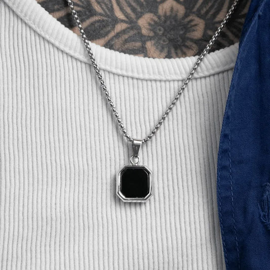 Collier homme en émail noir – Pendentif carré en acier inoxydable étanche