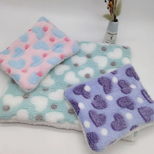 Gemütliches Winterbett für kleine Haustiere