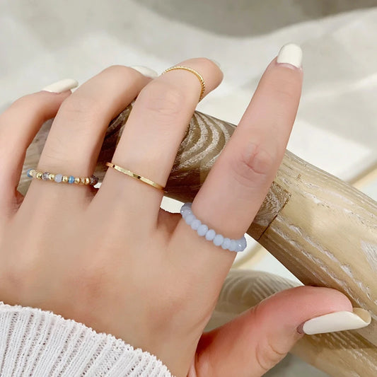 Ensemble de 4 bagues vintage en perles de cristal