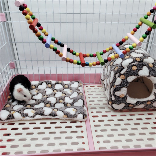 Cozy Winter Bed for Small Pets
