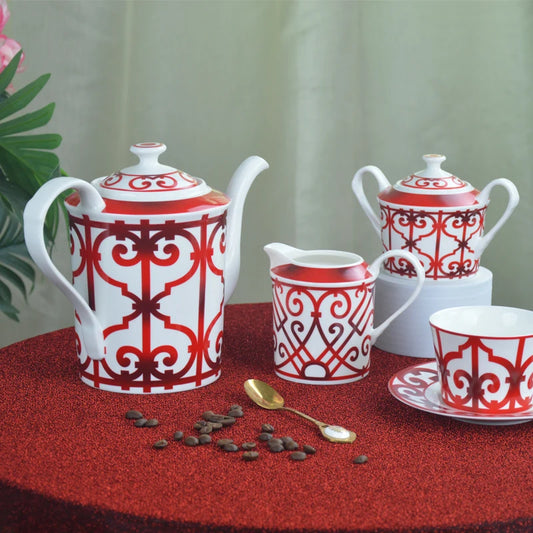 Kaffeetassen-Set mit Untertassen als Geschenk