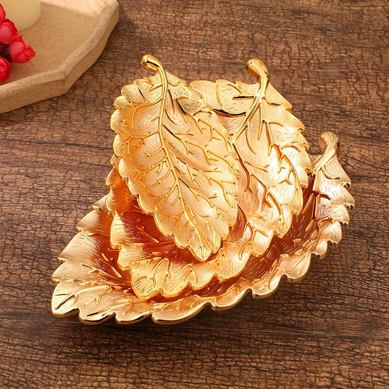 Assiette à collation texture feuille d'or