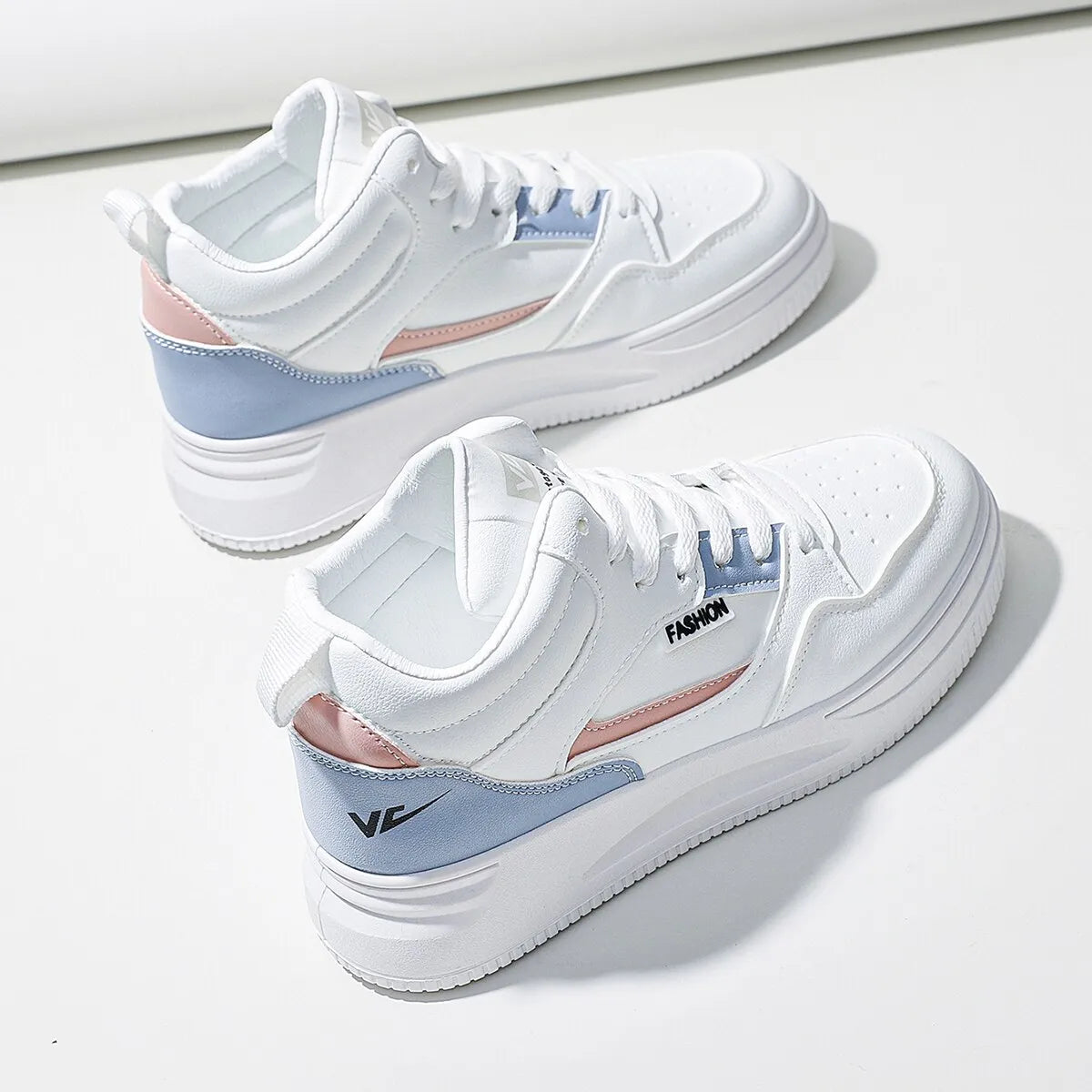 Women White Colorblock Lace-Up Front Skate High-top Sneakers