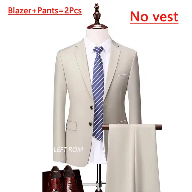 Lässiger dreiteiliger Hochzeitsanzug für Herren