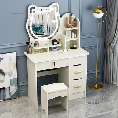 Ensemble de bureau de maquillage avec coiffeuse de maquillage