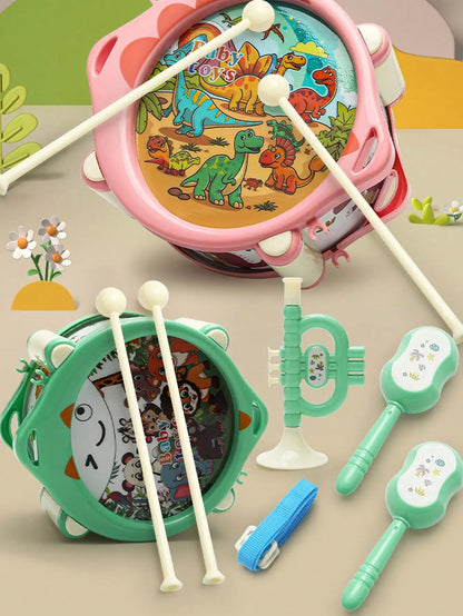 Un ensemble de jouets pour enfants, tambour et trompette